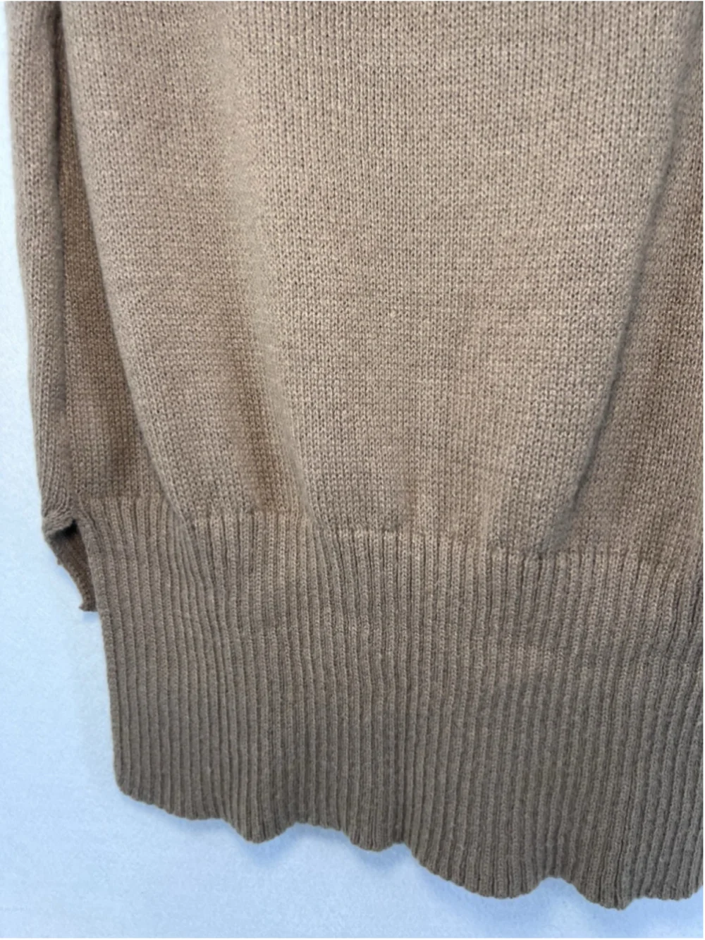 Sweater Vest V-neck Sleeveless Tan Beige Cable Knit High Low Hem No Tag Size